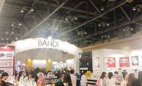태풍도 빗겨간 2018 부산네일엑스포, 국내 대규모 네일 전시회의 포문 열어 